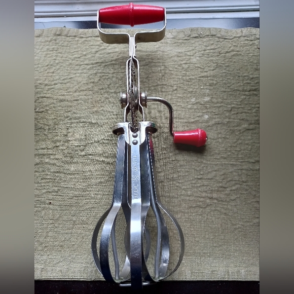 Vintage egg beater - Picture 2 of 4